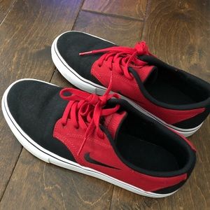 Boys’ Nike’s red and black